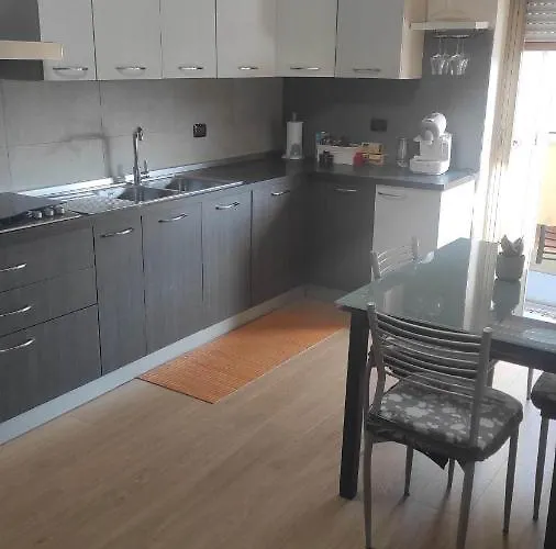 In Zona Residenziale 公寓 Surdo